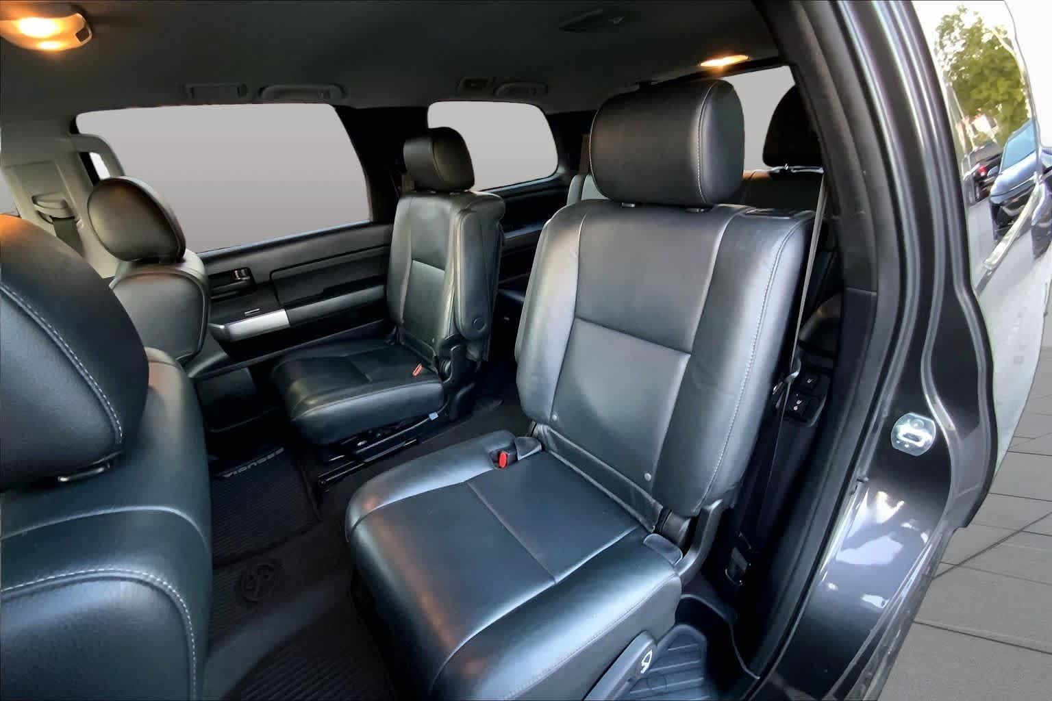 Used 2019 Toyota Sequoia TRD Sport w/ TRD Sport Premium Package AWD/4WD image 18