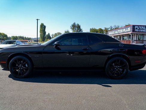 Used 2016 Dodge Challenger R/T w/ Blacktop Package image 12