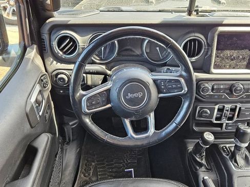 Used 2021 Jeep Wrangler Unlimited Sahara w/ Cold Weather Group image 9