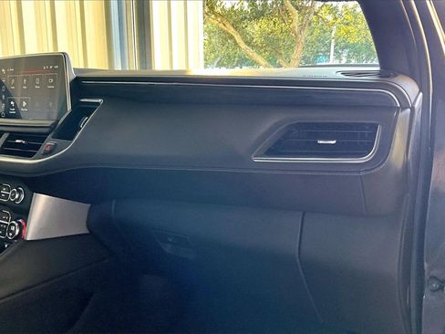 Used 2024 GMC Yukon SLT image 27