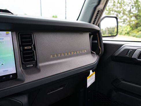 New 2026 Ford Bronco Badlands AWD/4WD image 39