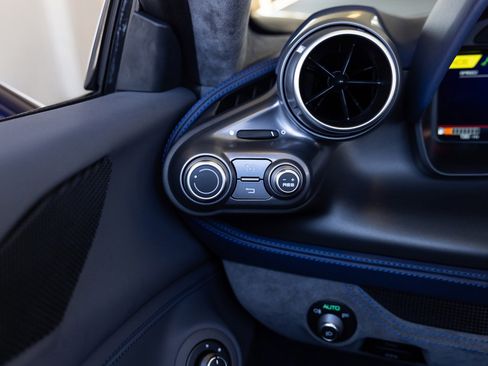 Used 2022 Ferrari F8 Tributo RWD image 47