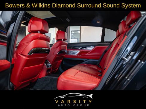 Used 2021 BMW 750i xDrive w/ Executive Package image 12