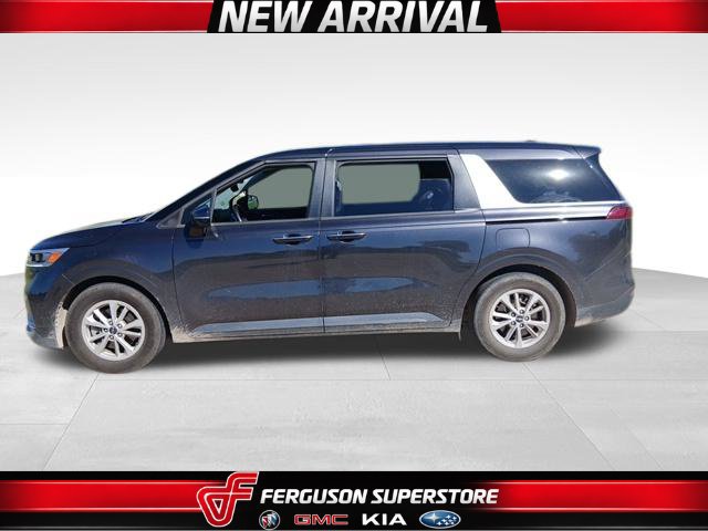 Used 2023 Kia Carnival LX FWD 360° Tour