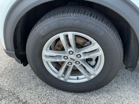 Certified 2023 Ford Explorer XLT w/ Equipment Group 202A RWD image 21