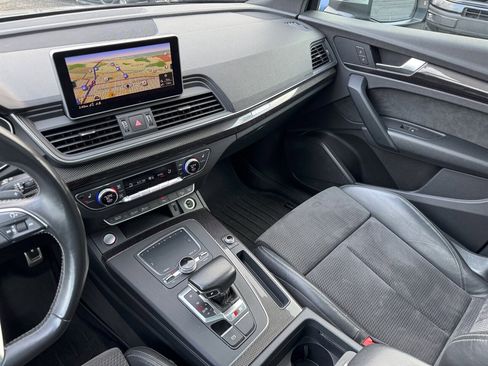 Used 2018 Audi SQ5 Premium Plus w/ Navigation Package image 26