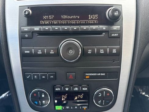 Used 2012 GMC Acadia SLT image 27