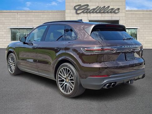 Used 2023 Porsche Cayenne Platinum Edition AWD/4WD image 5