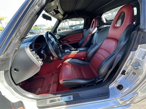 Used 2004 Honda S2000 image 19