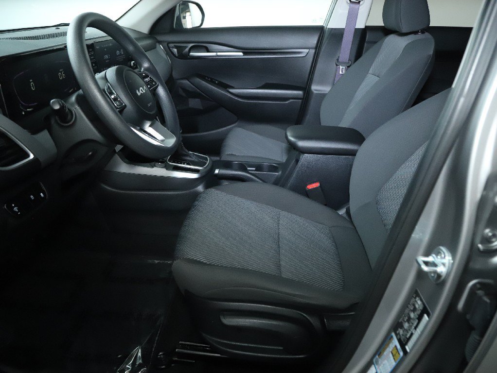 Used 2024 Kia Seltos LX AWD/4WD image 18