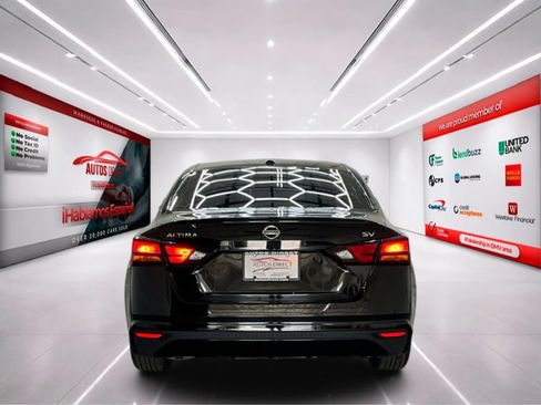 Used 2022 Nissan Altima 2.5 SV FWD image 6
