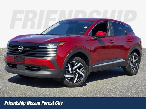 Used 2025 Nissan Kicks SV FWD image 1