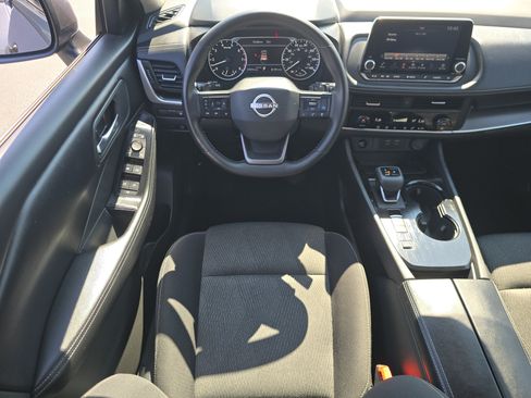 Used 2025 Nissan Rogue SV FWD image 20