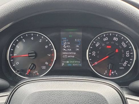 Used 2021 Toyota RAV4 LE AWD/4WD image 14