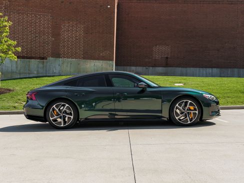 Certified 2023 Audi RS e-tron GT w/ Carbon Performance Package AWD/4WD image 3