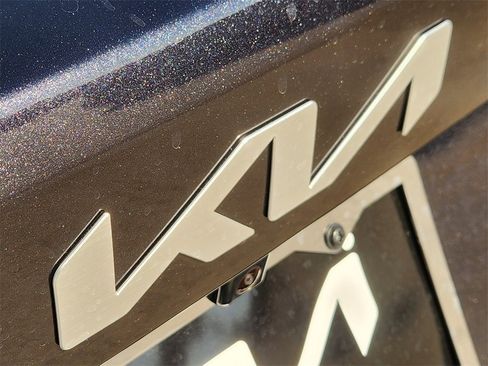 New 2026 Kia Sorento LX image 8