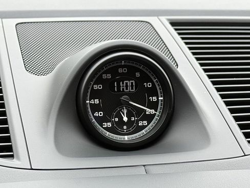 New 2025 Porsche Macan S image 14