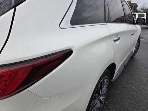 Used 2020 INFINITI QX60 Luxe w/ Sensory Package FWD image 7