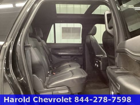 Used 2021 Ford Expedition Max Limited image 9