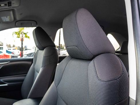 Used 2025 Toyota RAV4 LE image 13