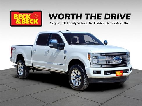 Used 2019 Ford F250 Platinum w/ Platinum Ultimate Package image 3