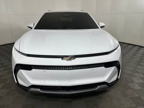 Used 2024 Chevrolet Equinox EV LT w/ Active Safety Package 3 image 8