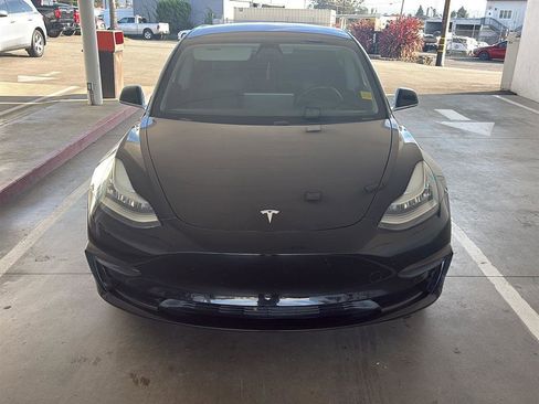 Used 2019 Tesla Model 3 Mid Range image 6