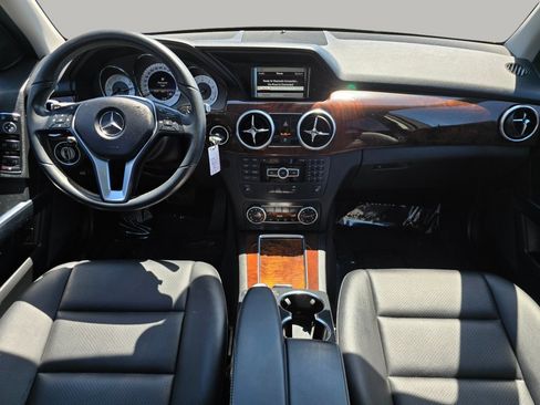 Used 2013 Mercedes-Benz GLK 350 4MATIC image 2