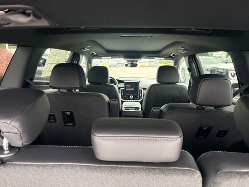New 2026 GMC Acadia Denali w/ Super Cruise Package AWD/4WD image 28