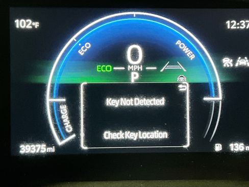 Used 2025 Toyota Camry SE FWD image 22