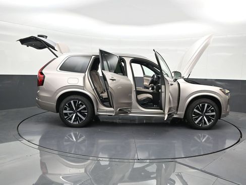 New 2026 Volvo XC90 T8 Core AWD/4WD image 30