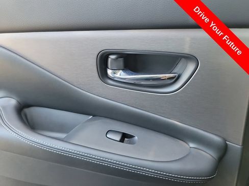 Used 2023 Nissan Murano SV w/ SV Midnight Edition Package FWD image 21