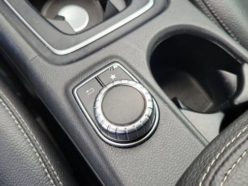 Used 2018 Mercedes-Benz GLA 250 image 27