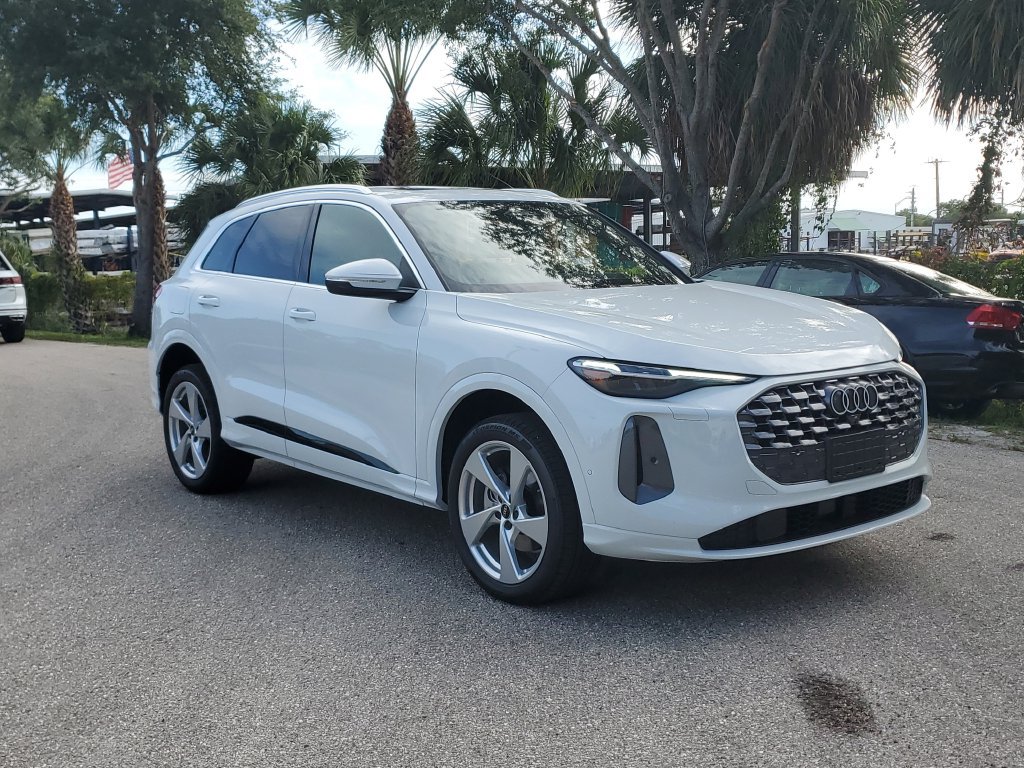 New 2026 Audi Q5 Premium Plus AWD/4WD image 2