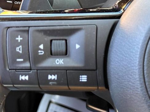 Used 2023 Nissan Rogue Platinum w/ Platinum Premium Package AWD/4WD image 19