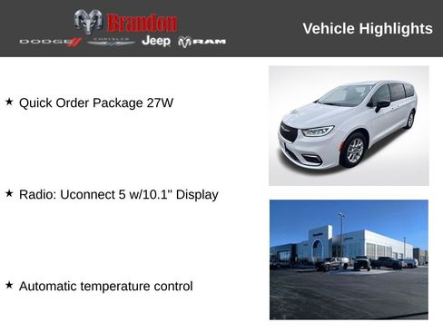 Used 2024 Chrysler Pacifica Touring FWD image 3