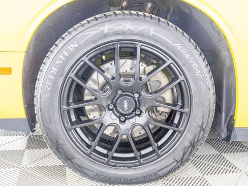 Used 2017 Dodge Challenger R/T image 43