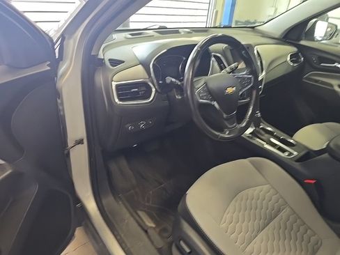 Used 2020 Chevrolet Equinox LT w/ Driver Convenience Package FWD image 7
