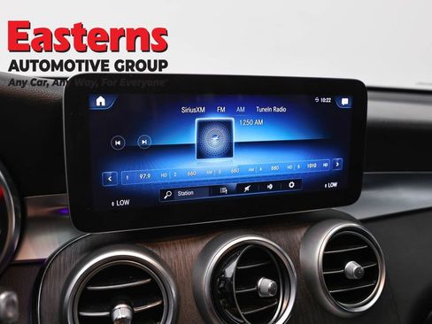 Used 2020 Mercedes-Benz GLC 300 4MATIC image 17