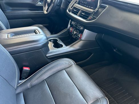 Used 2022 GMC Yukon SLT w/ SLT Premium Package AWD/4WD image 17