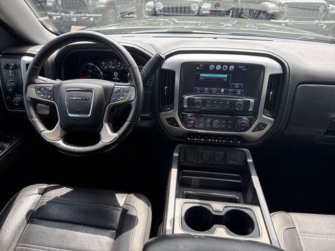 Used 2018 GMC Sierra 1500 Denali w/ Denali Ultimate Package AWD/4WD image 22