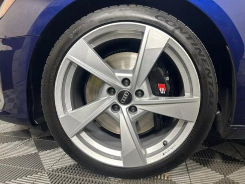 Used 2023 Audi S4 Premium w/ Convenience Package image 16