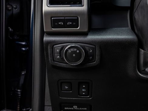 Used 2021 Ford F250 Platinum w/ FX4 Off-Road Package image 22