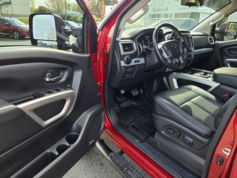 Used 2019 Nissan Titan PRO-4X w/ Pro-4x Utility Package AWD/4WD image 24
