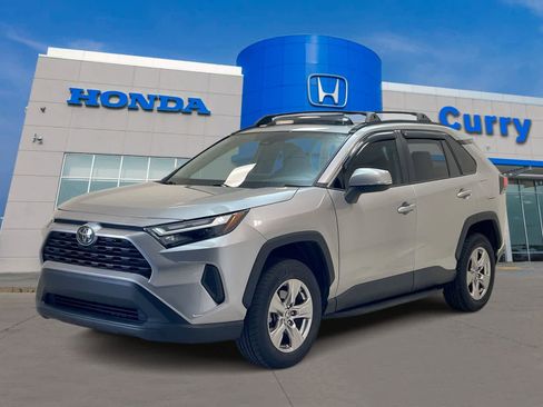 Used 2023 Toyota RAV4 XLE w/ Convenience Package FWD image 1