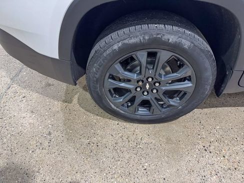 Used 2021 Chevrolet Traverse RS AWD/4WD image 33