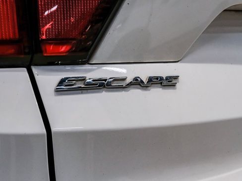 Used 2019 Ford Escape SEL image 54