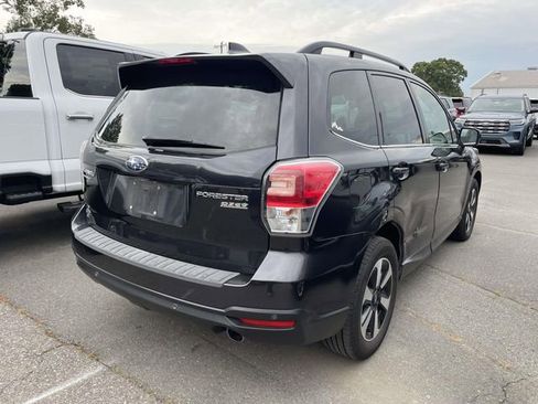 Used 2017 Subaru Forester Limited AWD/4WD image 6