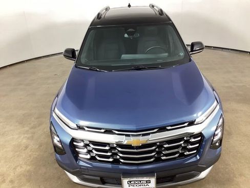 Used 2025 Chevrolet Equinox LT AWD/4WD image 4