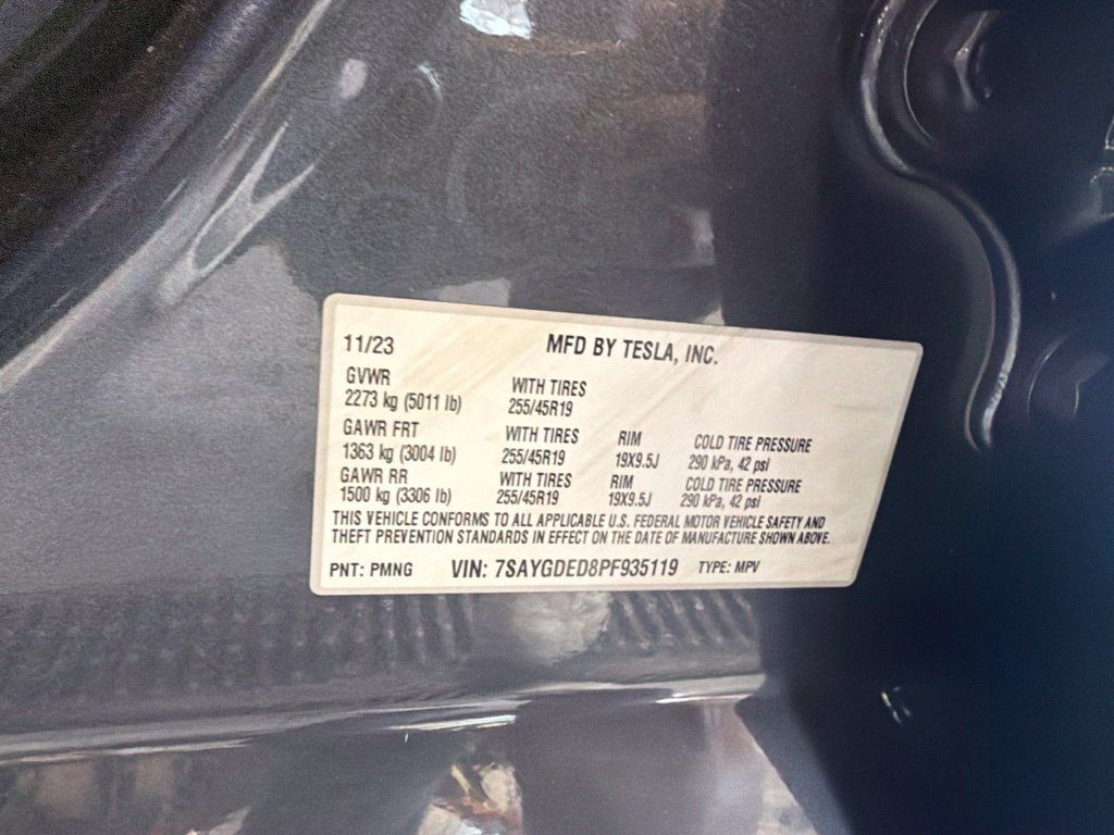 Used 2023 Tesla Model Y 2WD image 11